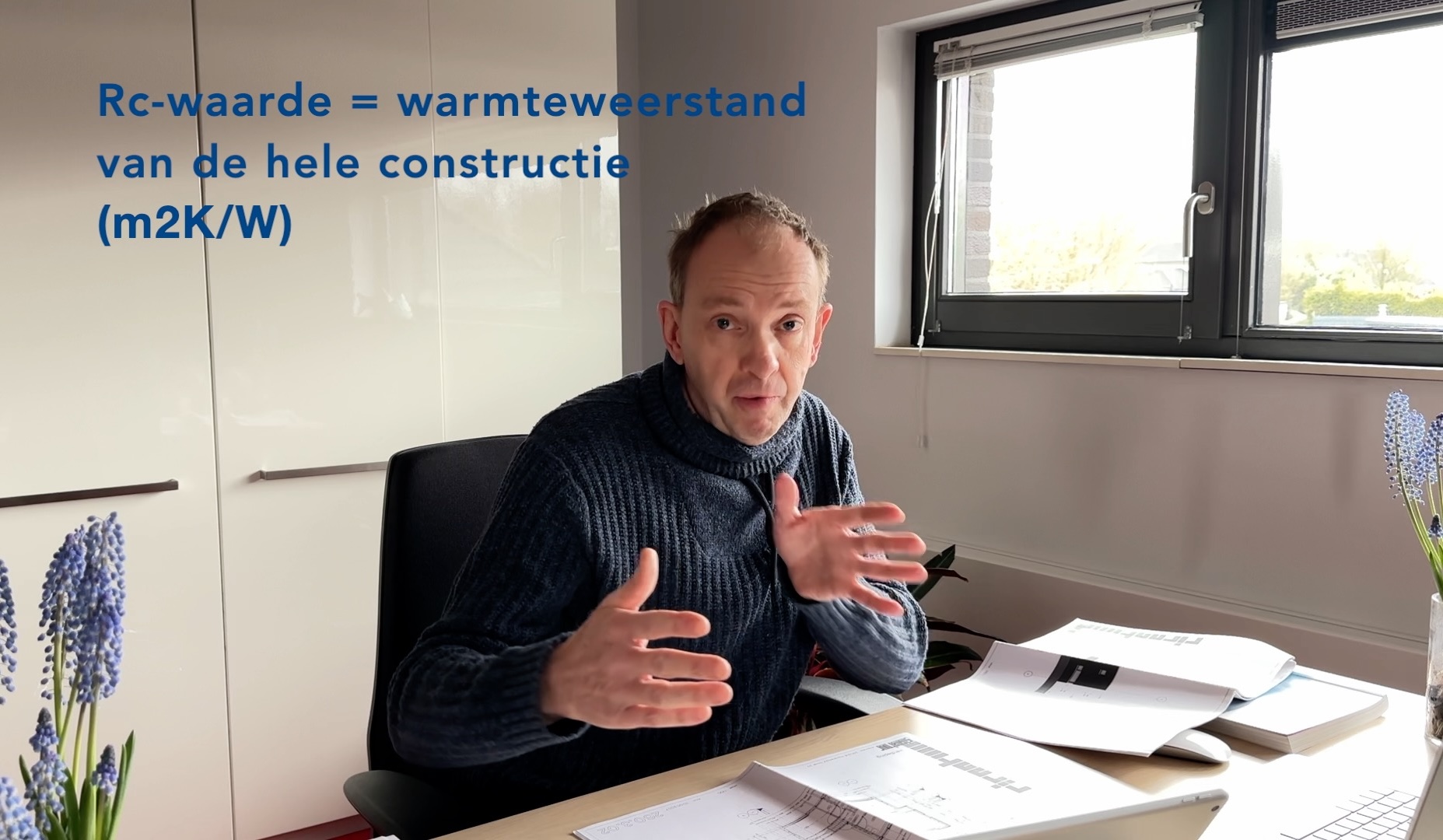 Echt álles willen weten over de warmteverliesberekening? Deze uitleg-video's geven informatie over de resultaten, benodigde gegevens en de kosten.